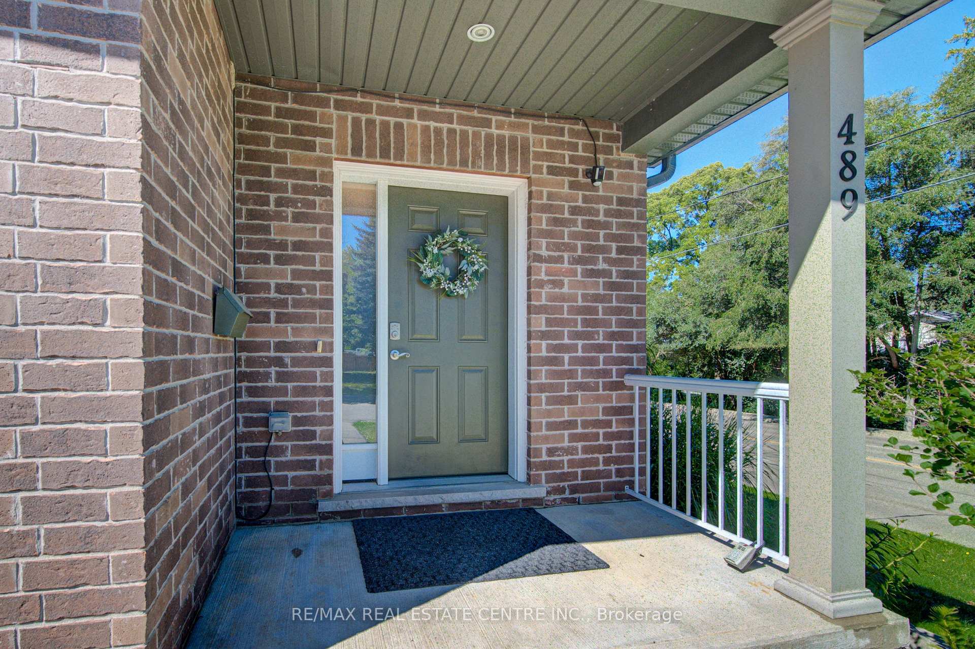 Photo 4 of 489 Leander Place, Kitchener, Bridgeport — HOMEH