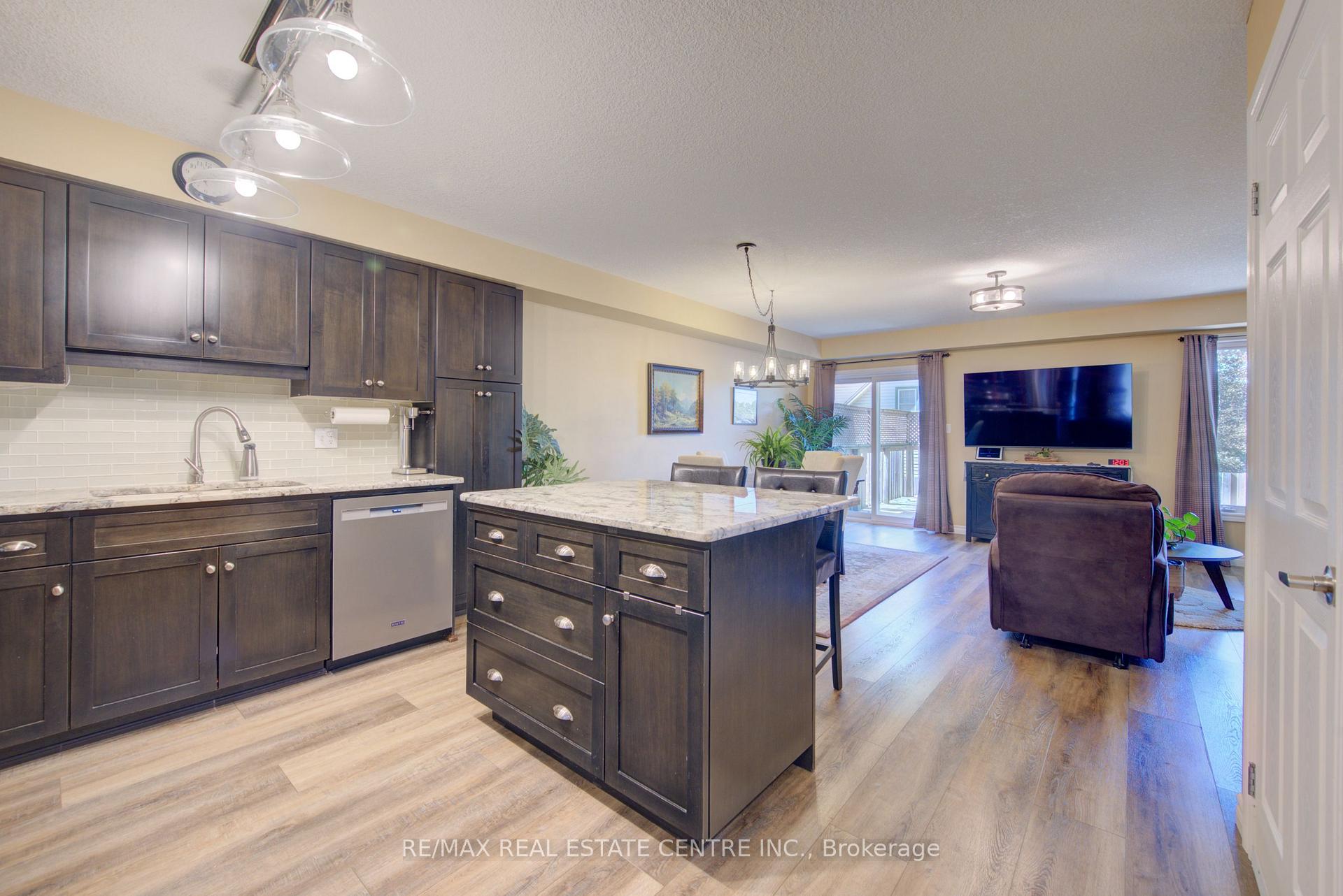 Photo 9 of 489 Leander Place, Kitchener, Bridgeport — HOMEH