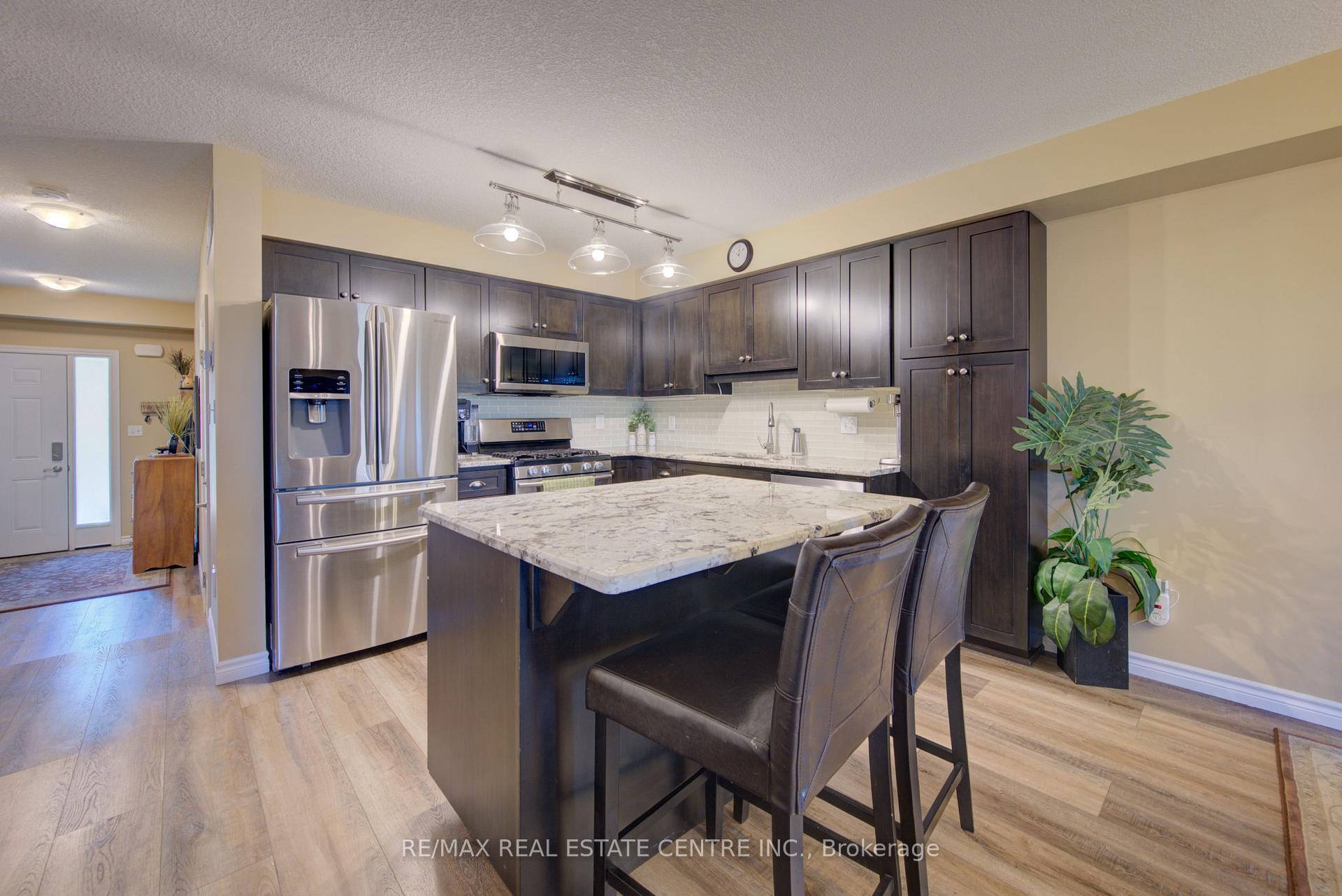 Photo 10 of 489 Leander Place, Kitchener, Bridgeport — HOMEH
