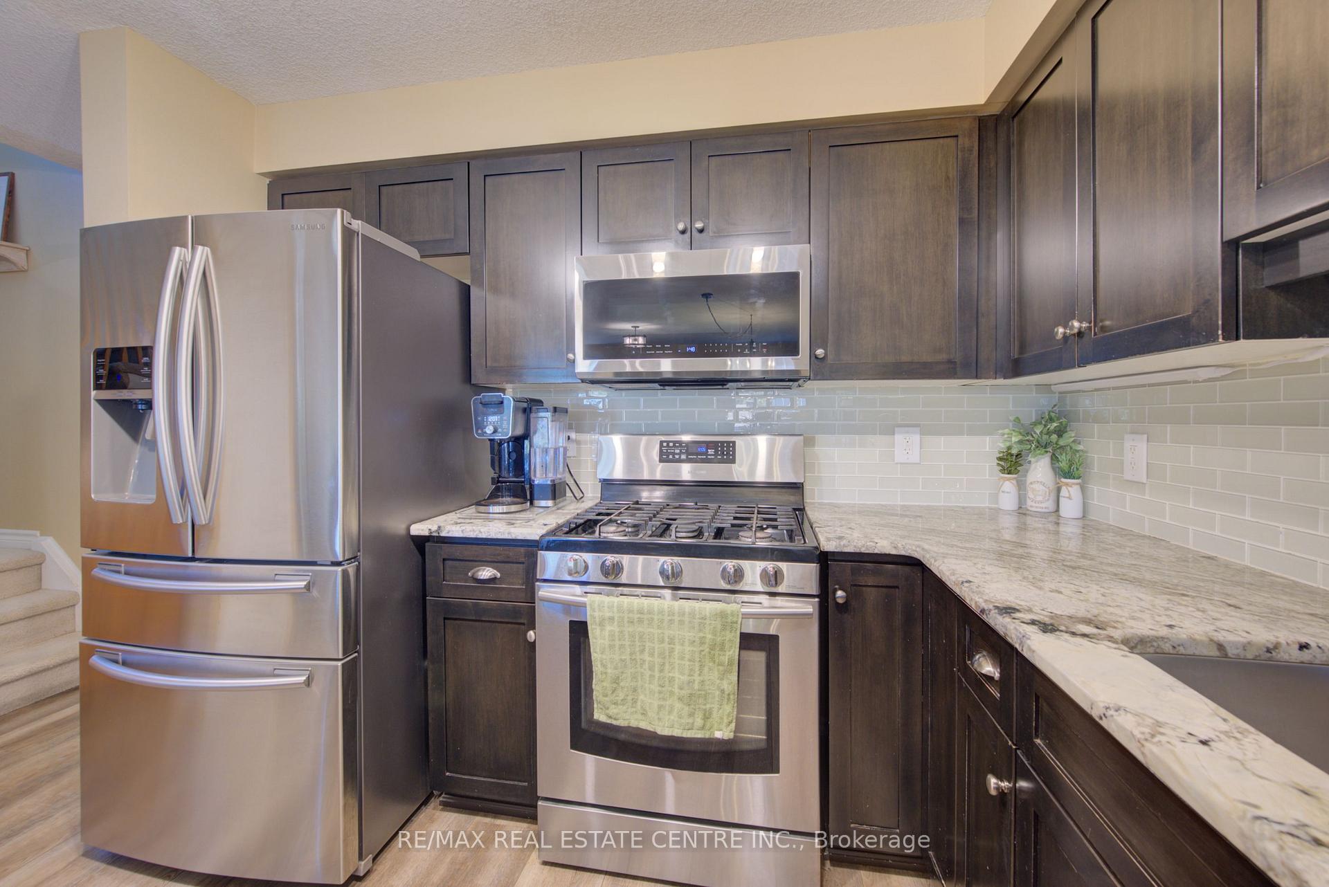 Photo 12 of 489 Leander Place, Kitchener, Bridgeport — HOMEH