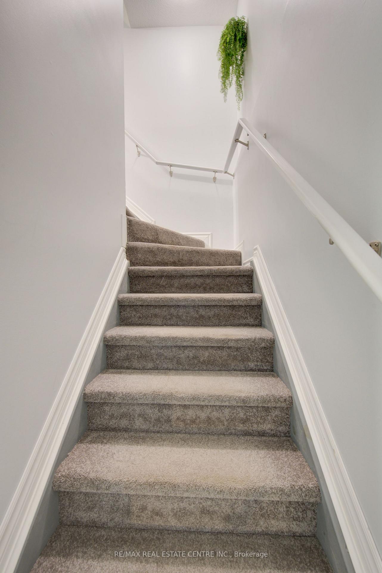 Photo 32 of 489 Leander Place, Kitchener, Bridgeport — HOMEH