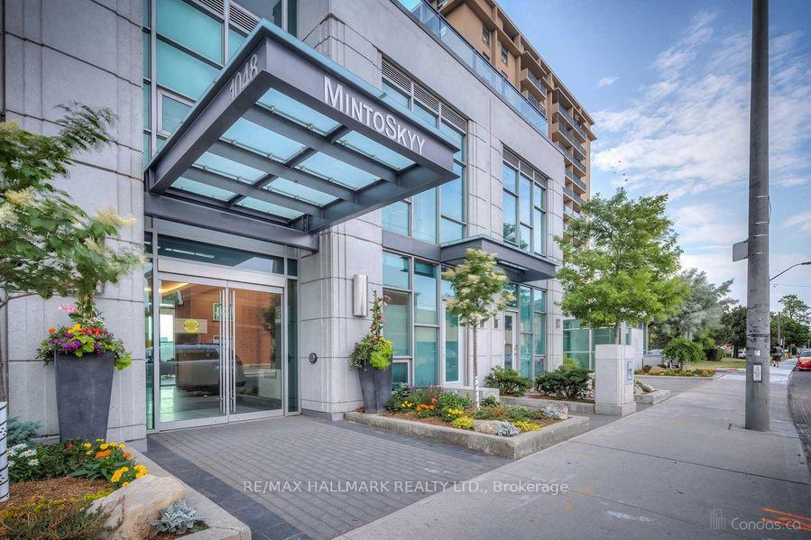 Photo 2 of Unit 306, 1048 Broadview Avenue, Toronto, Broadview North — HOMEH