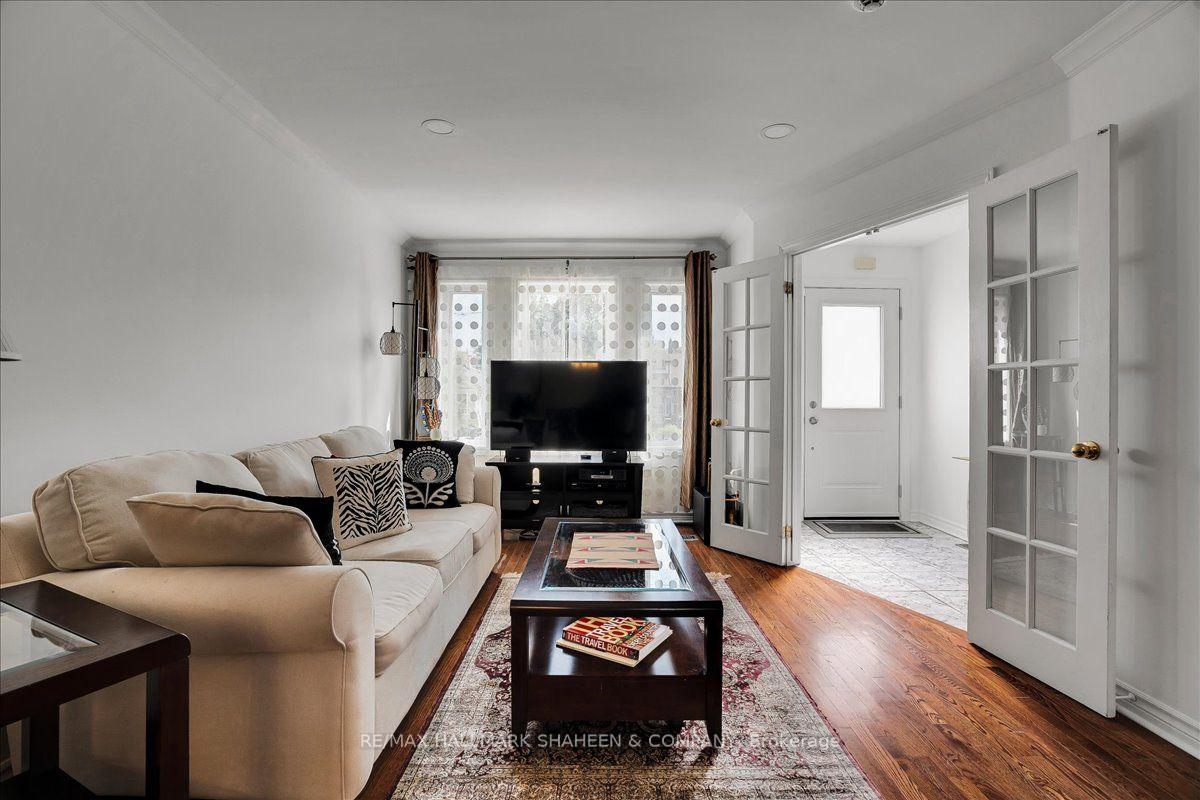 Photo 3 of 50 Dunkirk Road, Toronto, Danforth Village-East York — HOMEH