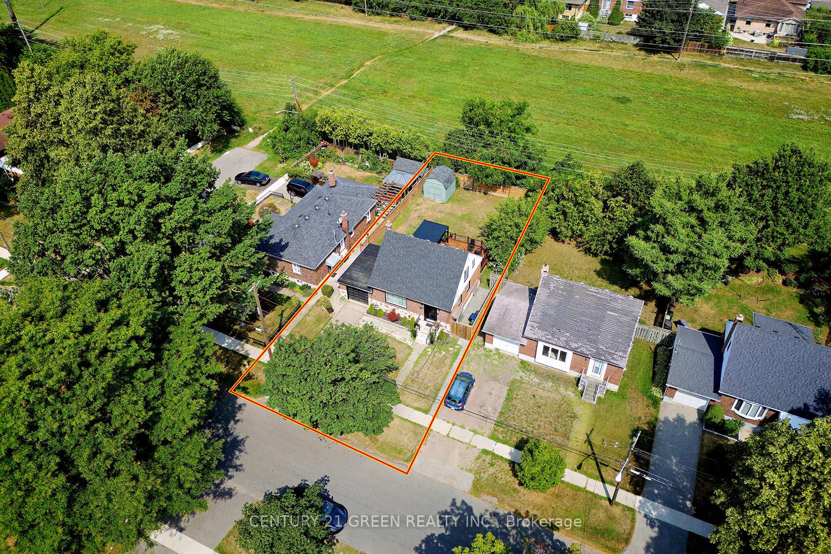 Photo 10 of 32 Castlebar Road, Etobicoke, Stonegate-Queensway — HOMEH