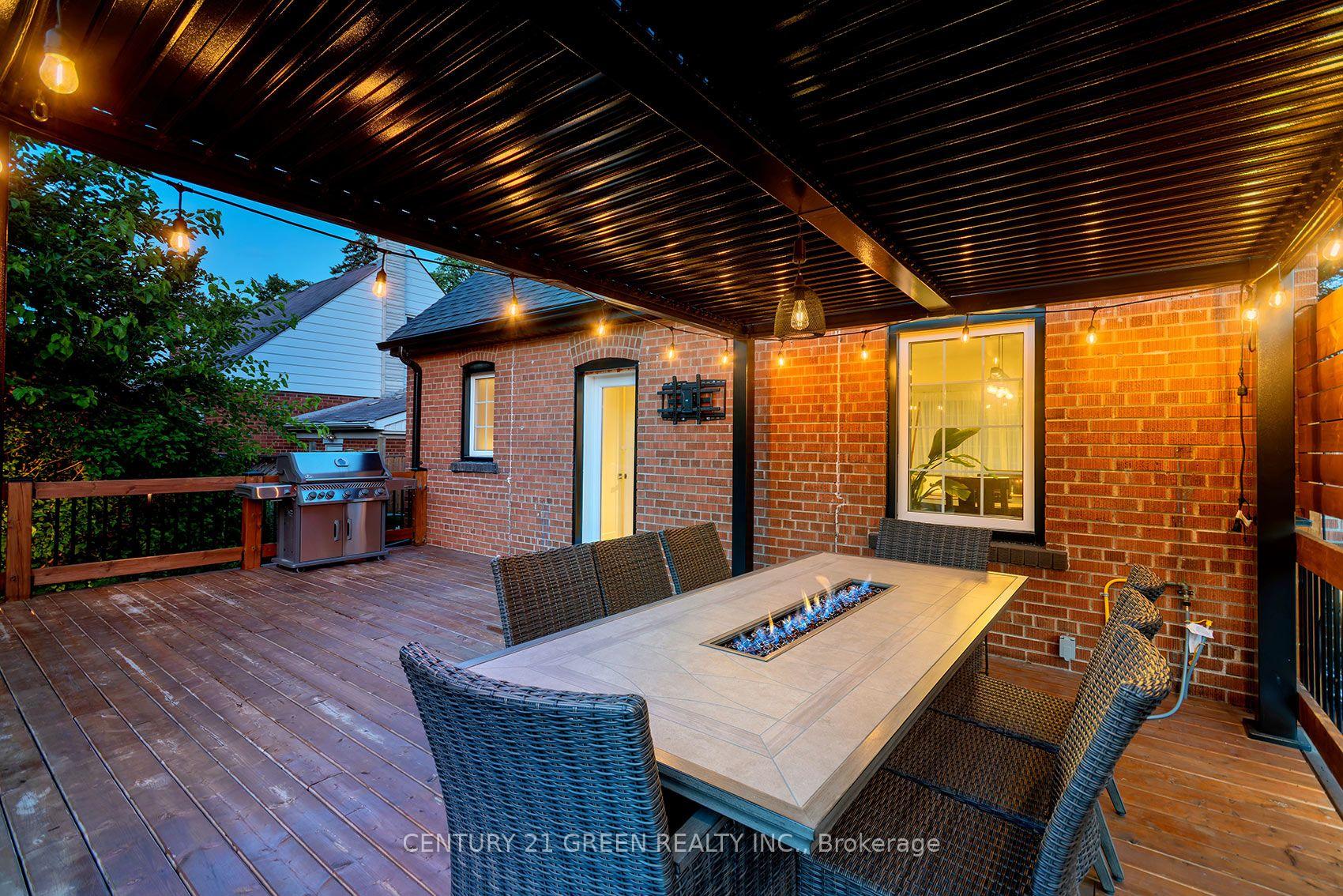 Photo 28 of 32 Castlebar Road, Etobicoke, Stonegate-Queensway — HOMEH