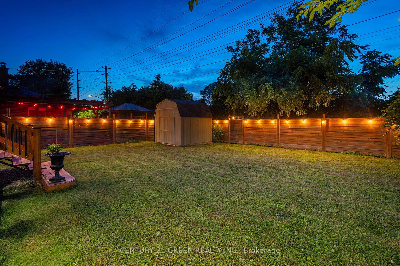 Photo 34 of 32 Castlebar Road, Etobicoke, Stonegate-Queensway — HOMEH