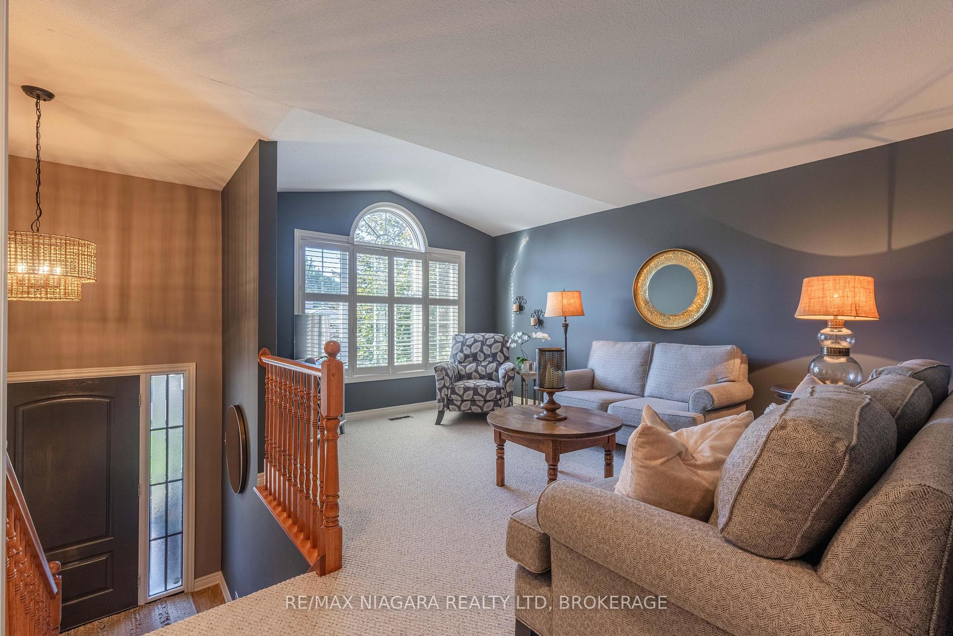 Photo 5 of 7919 Fleming Drive, Niagara Falls, Ascot — HOMEH