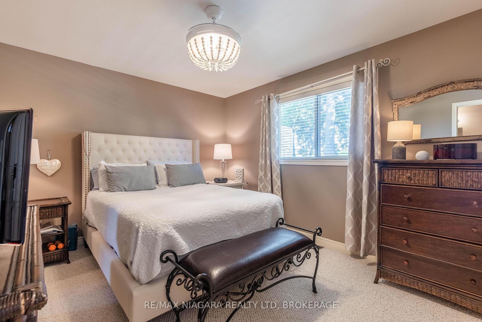 Photo 12 of 7919 Fleming Drive, Niagara Falls, Ascot — HOMEH