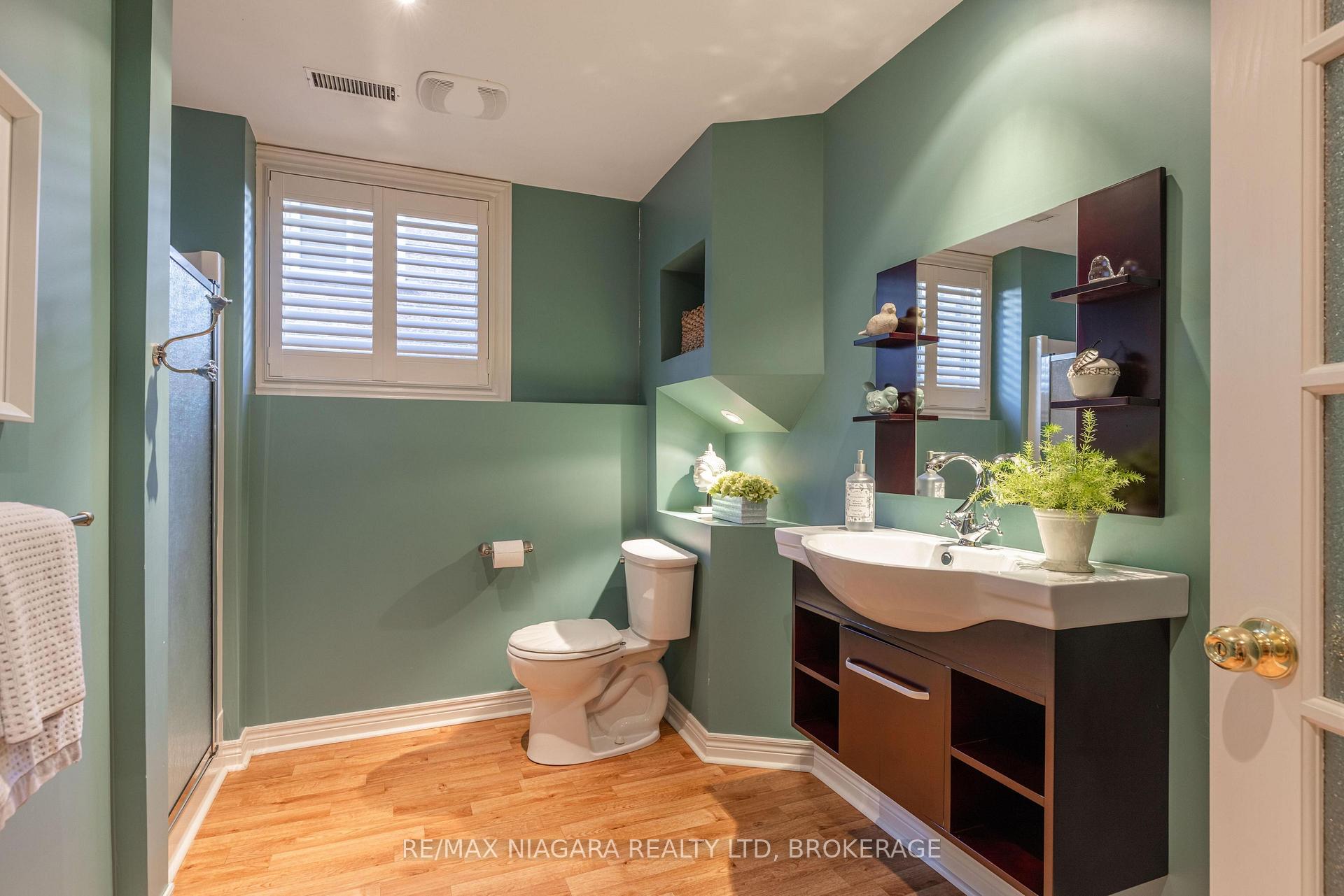 Photo 18 of 7919 Fleming Drive, Niagara Falls, Ascot — HOMEH
