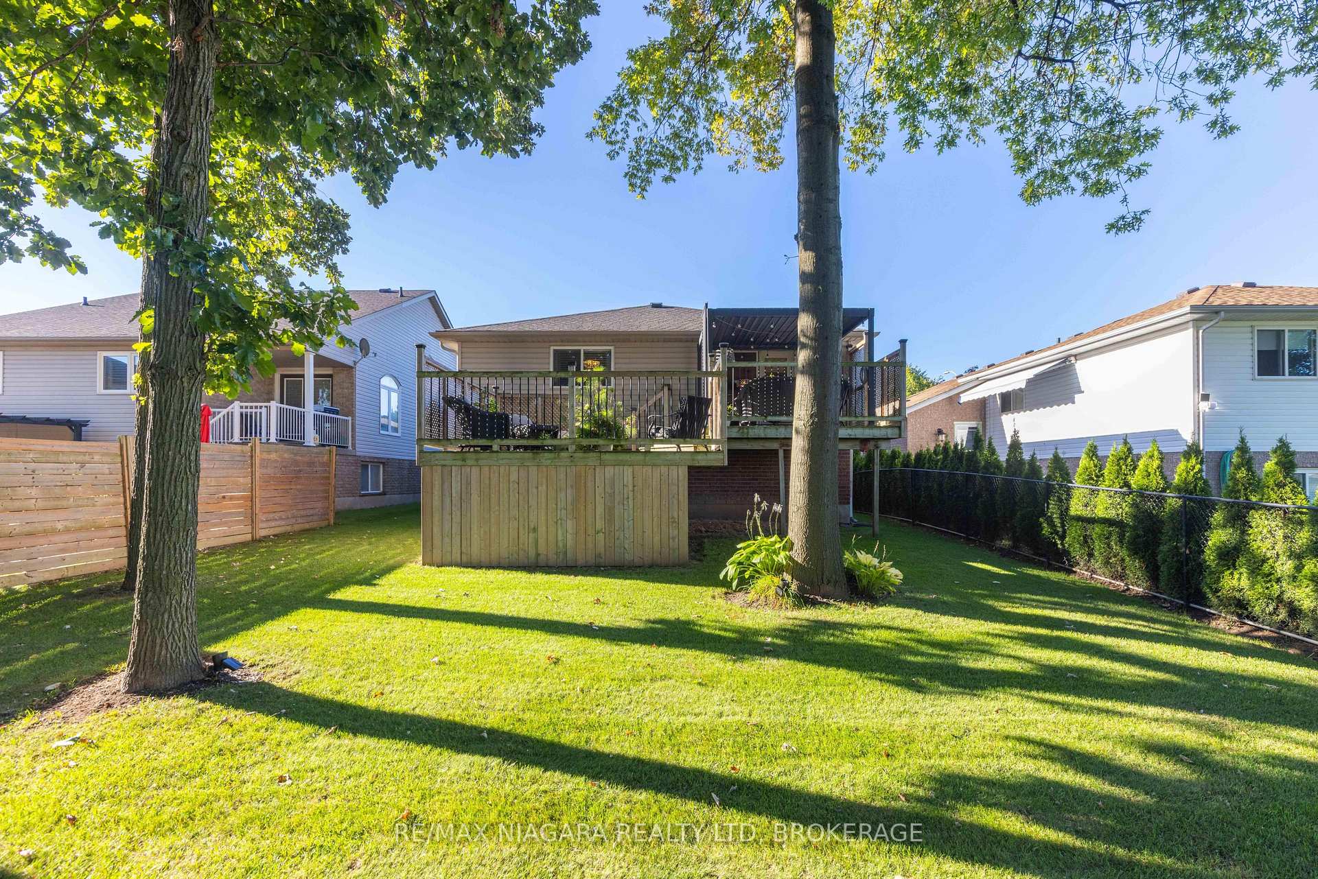 Photo 24 of 7919 Fleming Drive, Niagara Falls, Ascot — HOMEH