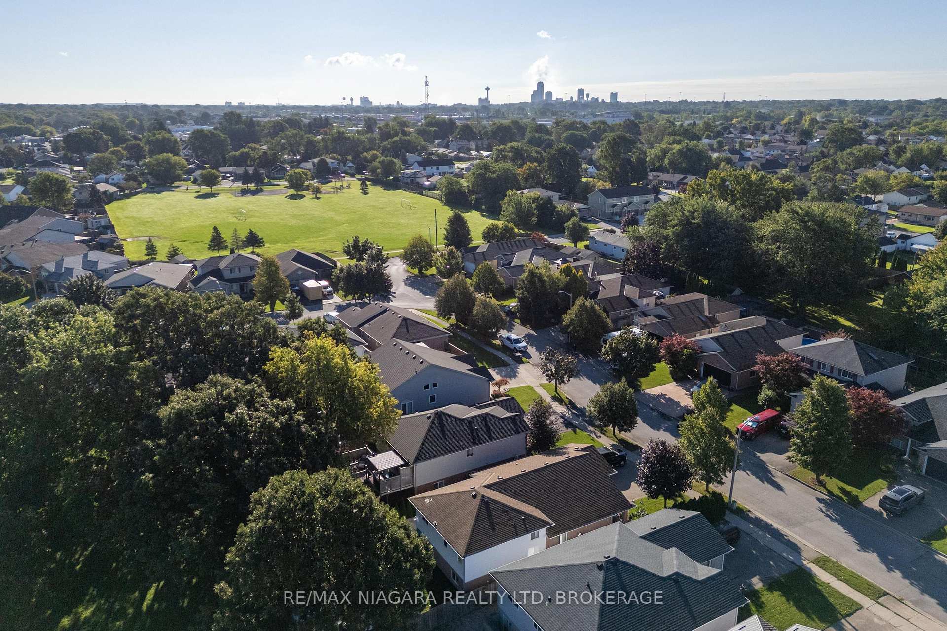 Photo 25 of 7919 Fleming Drive, Niagara Falls, Ascot — HOMEH
