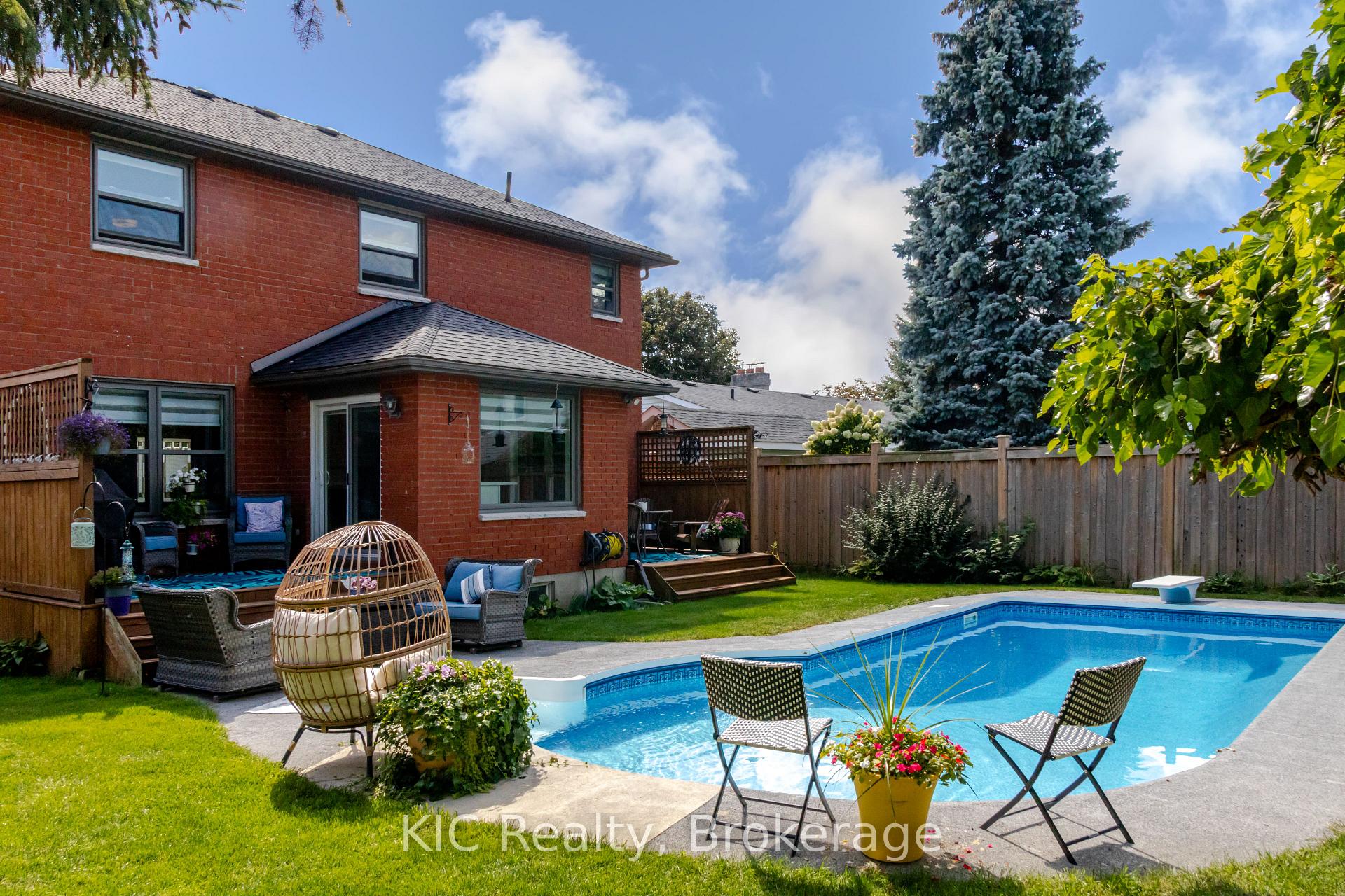 Photo 3 of 2138 Lorraine Drive, Peterborough, Northcrest Ward 5 — HOMEH