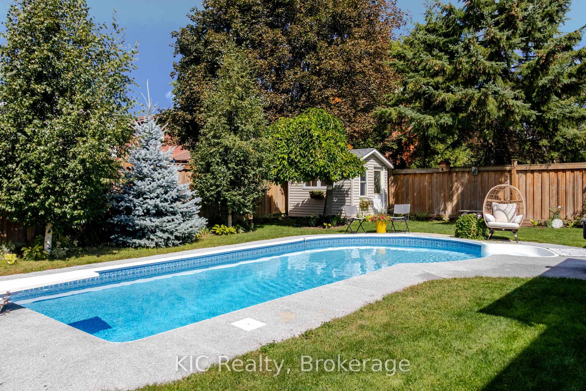 Photo 4 of 2138 Lorraine Drive, Peterborough, Northcrest Ward 5 — HOMEH