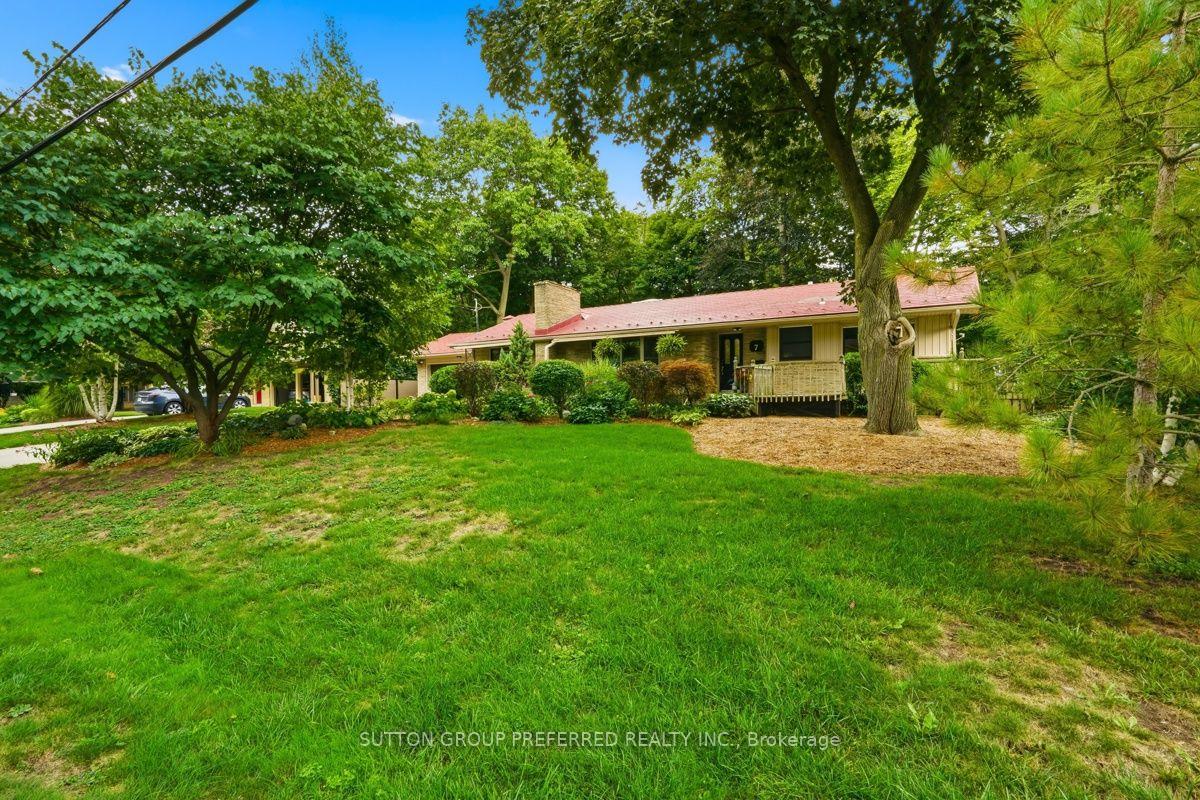 Photo 9 of 7 Metamora Crescent, London, North J — HOMEH