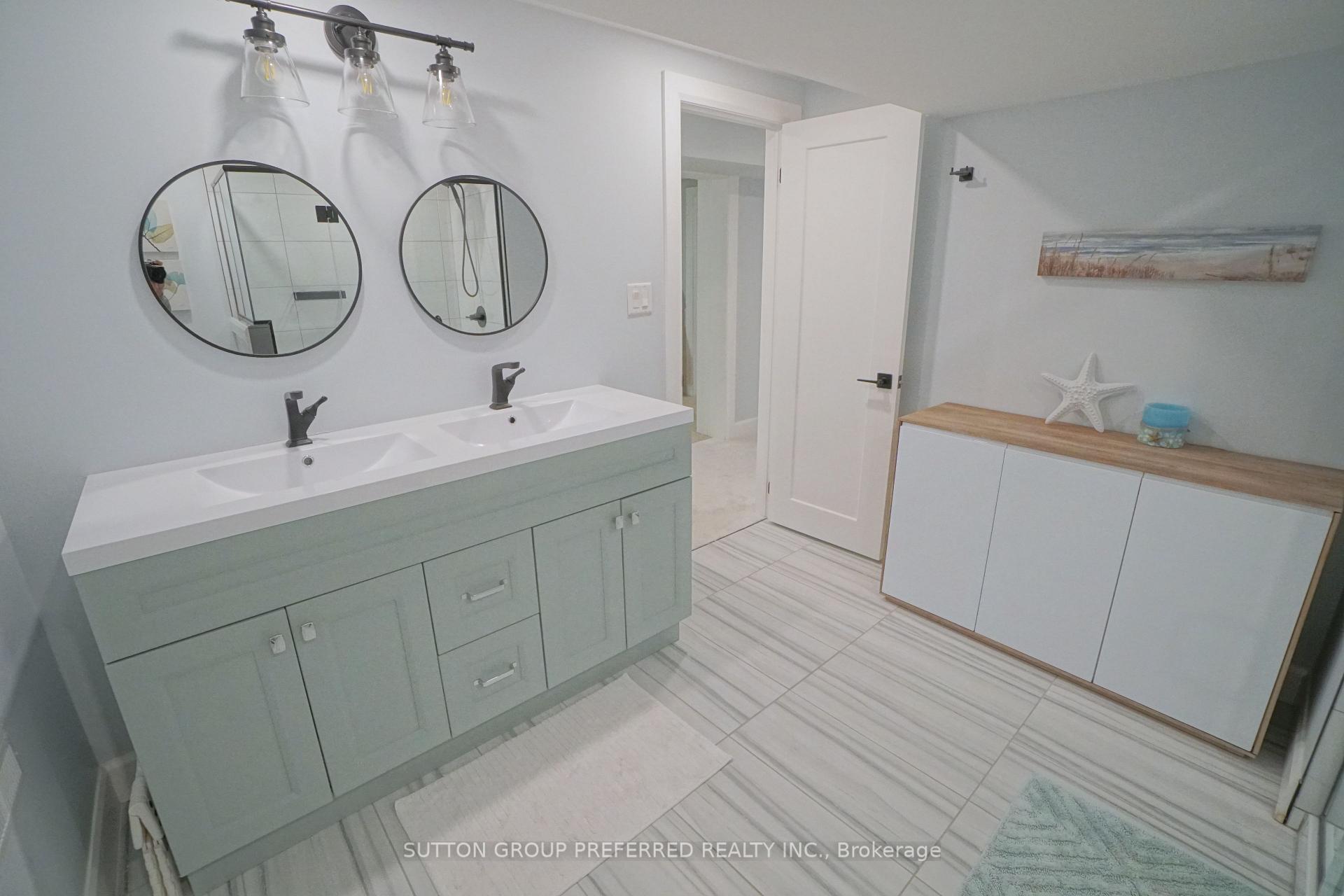 Photo 48 of 7 Metamora Crescent, London, North J — HOMEH