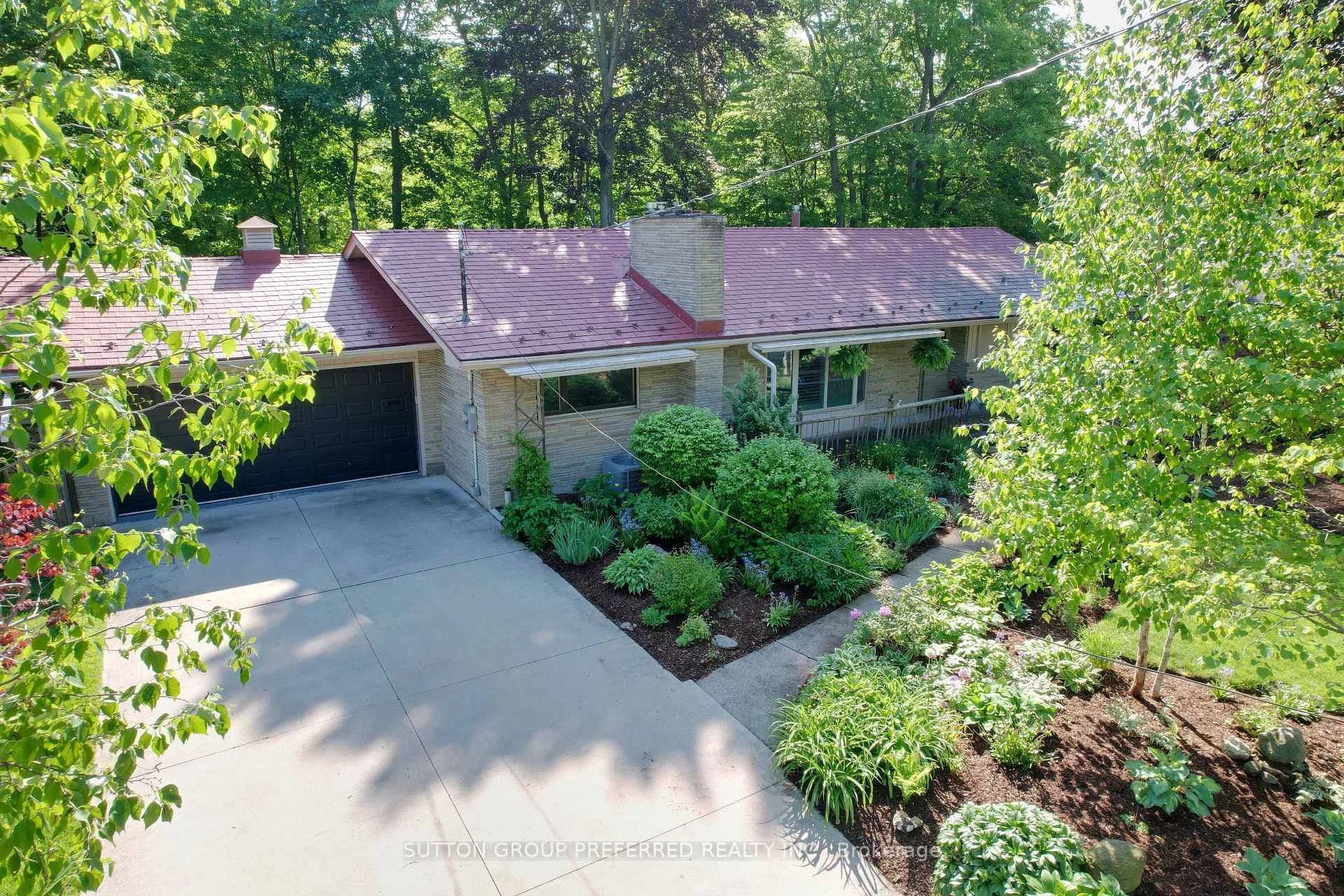 Photo 2 of 7 Metamora Crescent, London, North J — HOMEH