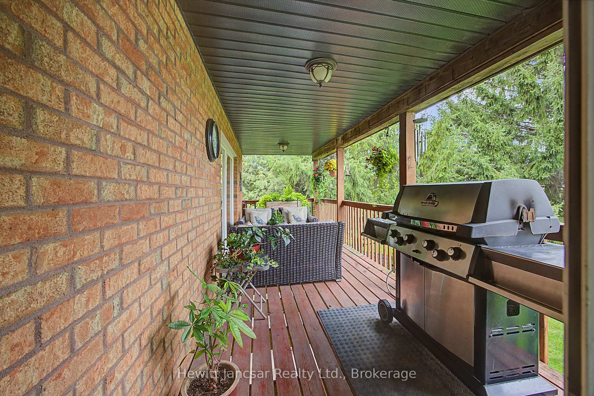 Photo 11 of 505367 Old Stage Road, Norwich, Oxford Centre — HOMEH