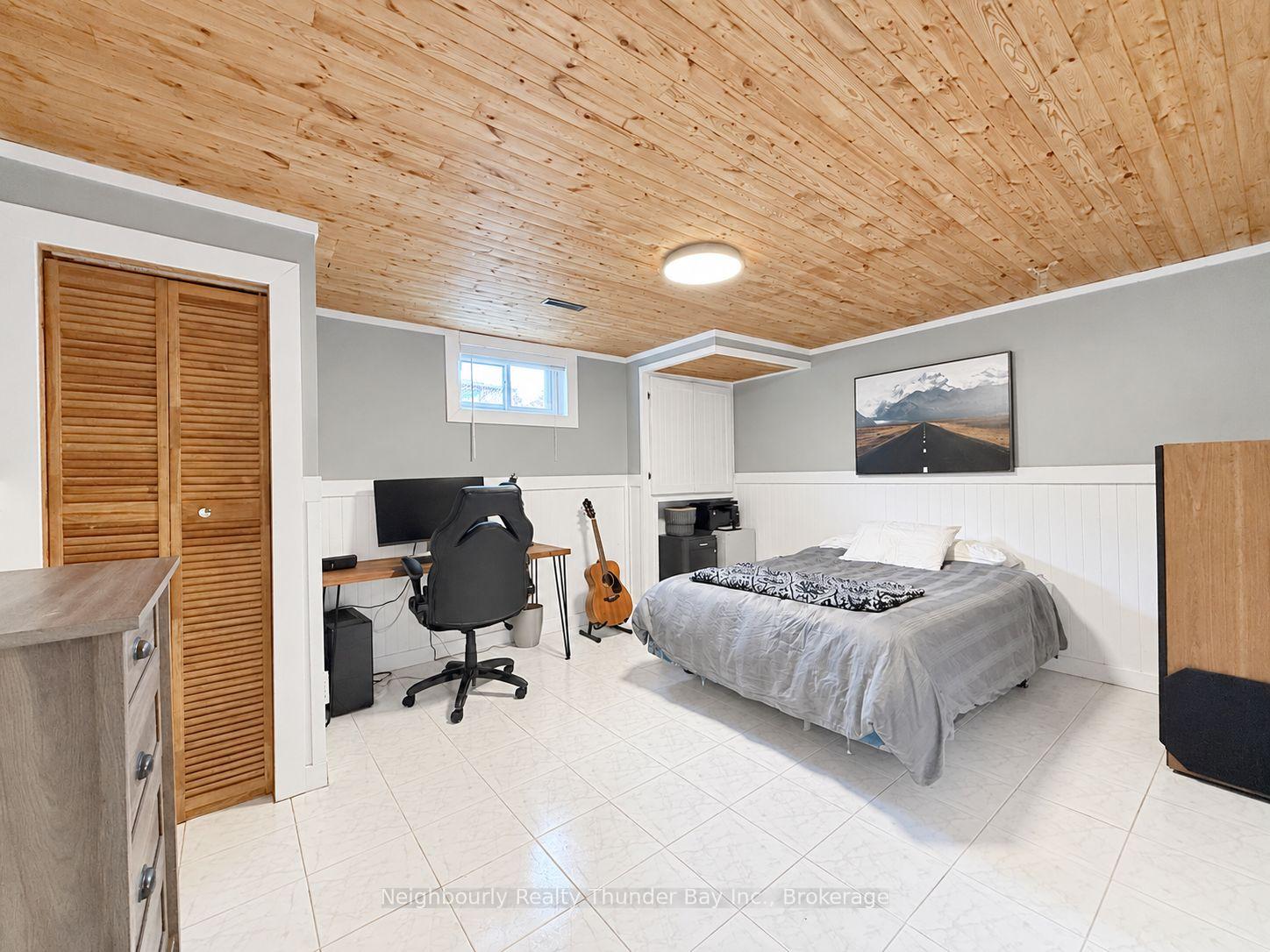 Photo 27 of 207 London Drive, Thunder Bay, Dawson Heights — HOMEH