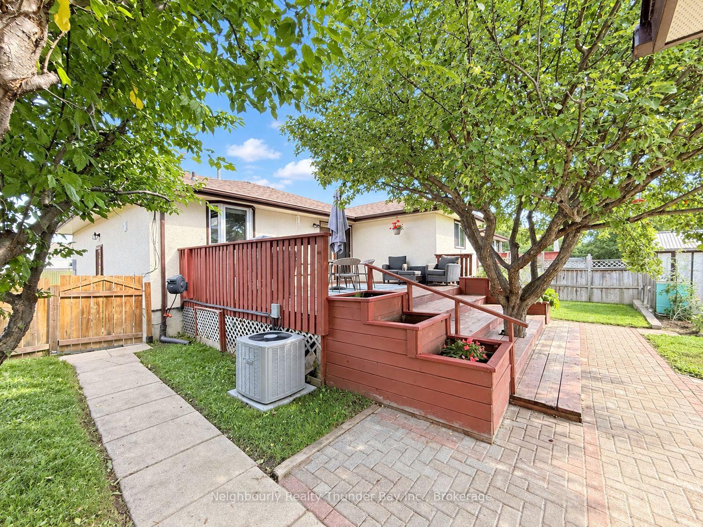 Photo 35 of 207 London Drive, Thunder Bay, Dawson Heights — HOMEH