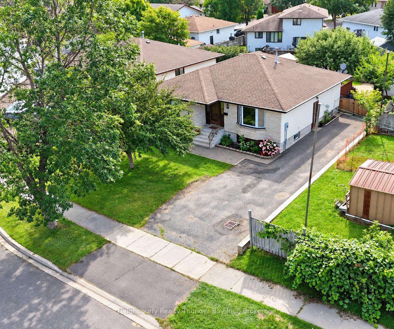 Photo 39 of 207 London Drive, Thunder Bay, Dawson Heights — HOMEH