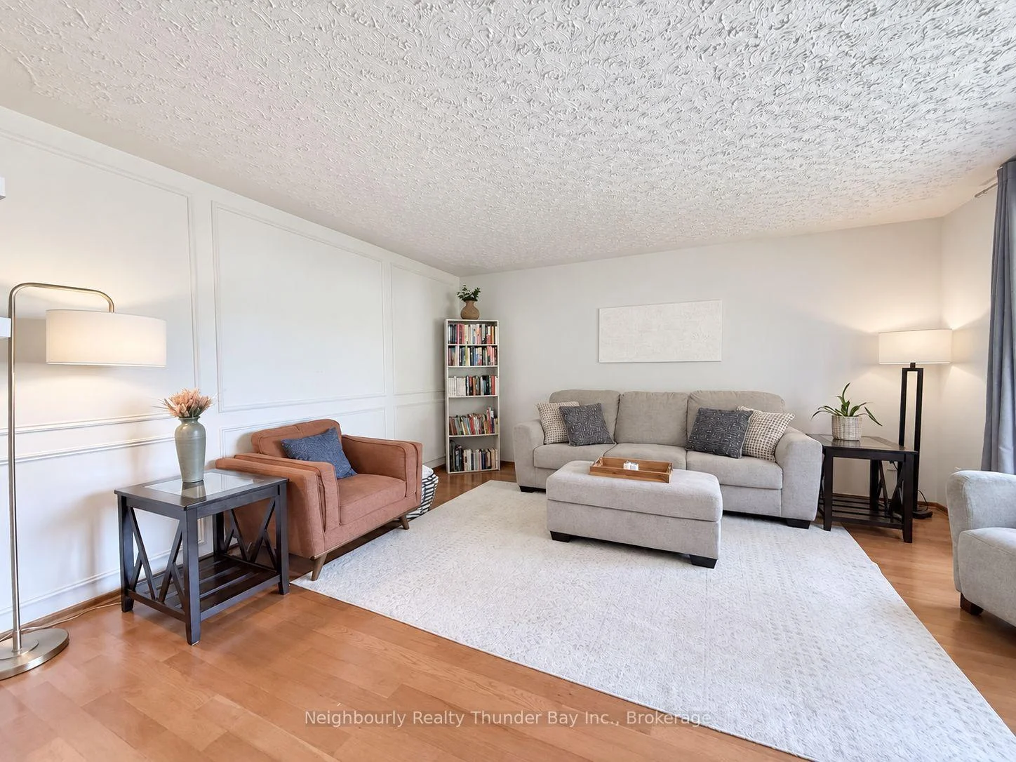 Photo 6 of 207 London Drive, Thunder Bay, Dawson Heights — HOMEH