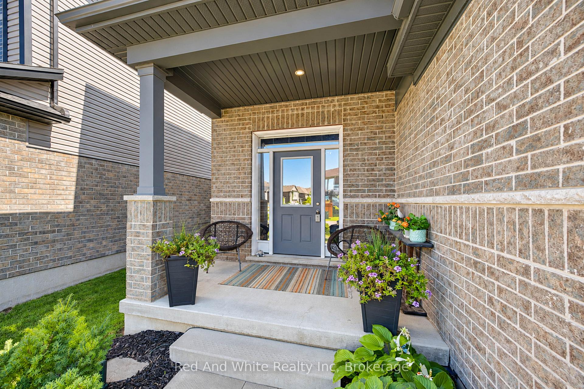 Photo 4 of 428 Freure Drive, Cambridge, Blair Road — HOMEH
