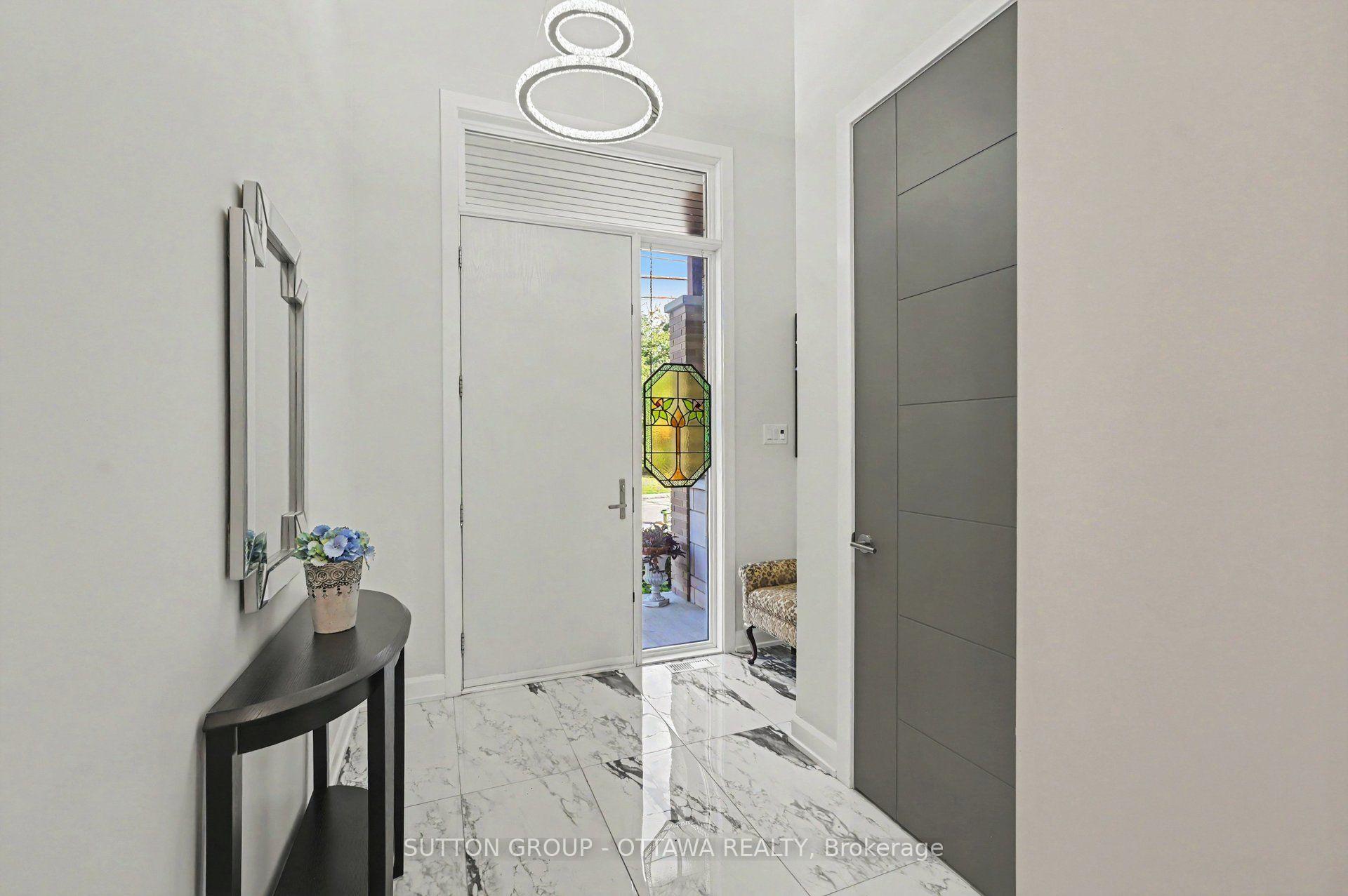 Photo 3 of 48B Byron Avenue, Ottawa, Ottawa West — HOMEH