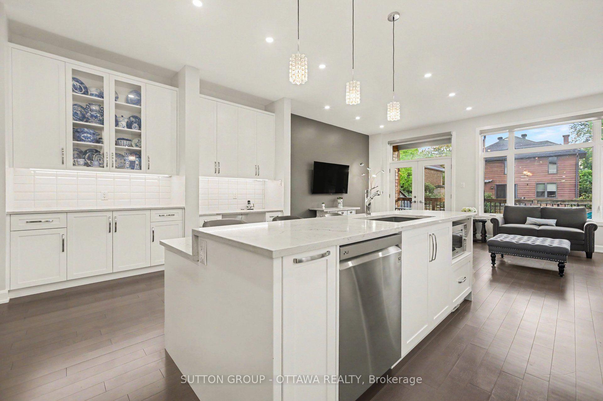 Photo 11 of 48B Byron Avenue, Ottawa, Ottawa West — HOMEH