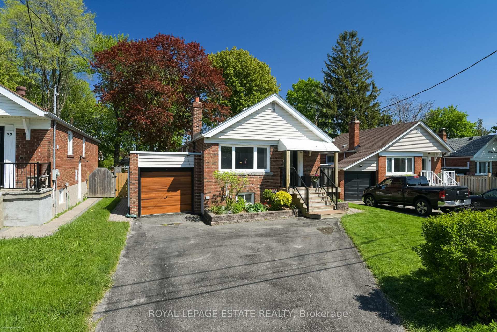 Front of 53 Glen Everest Road