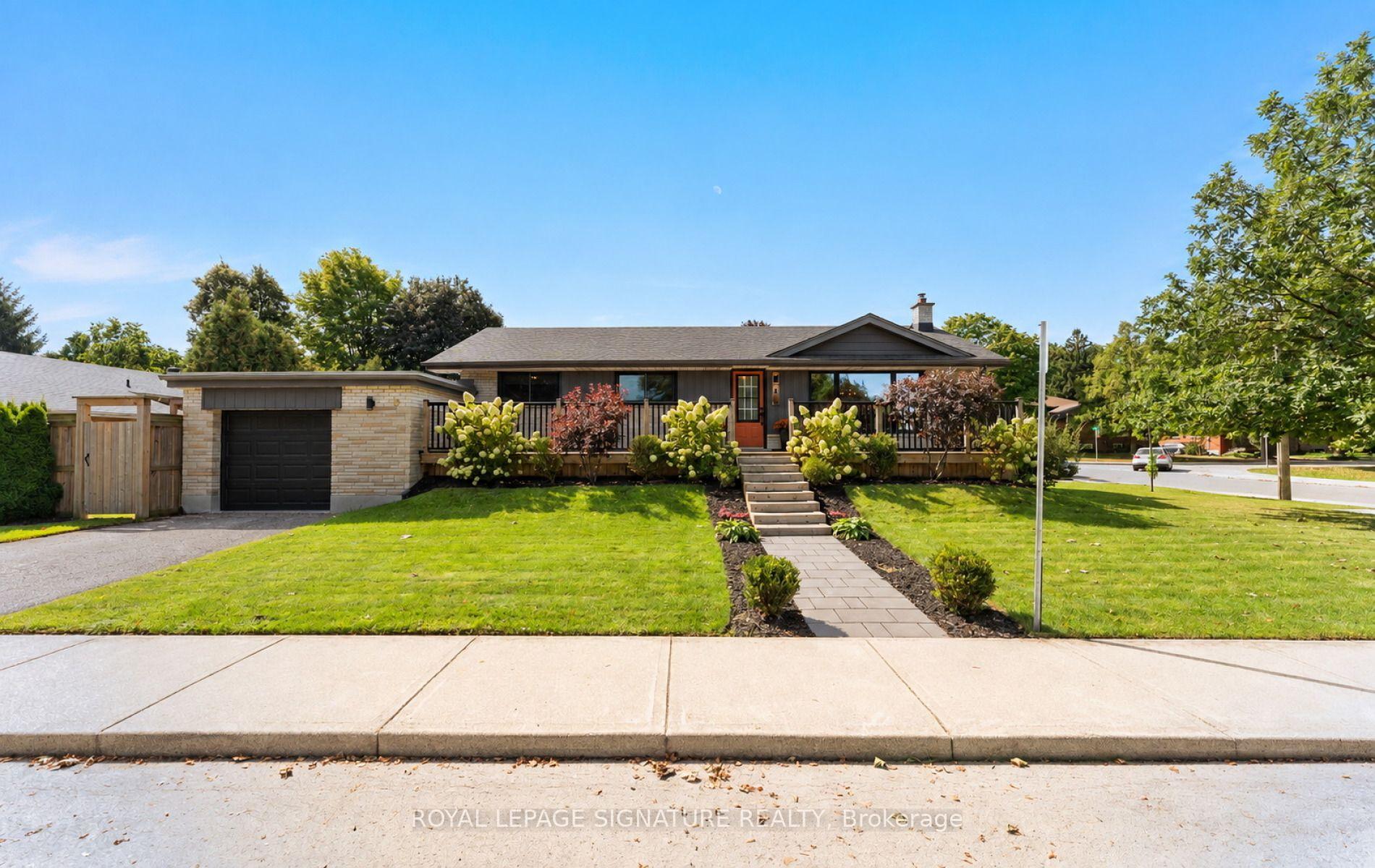 Photo 1 of 4 Algoma Crescent, Hamilton, Buchanan — HOMEH
