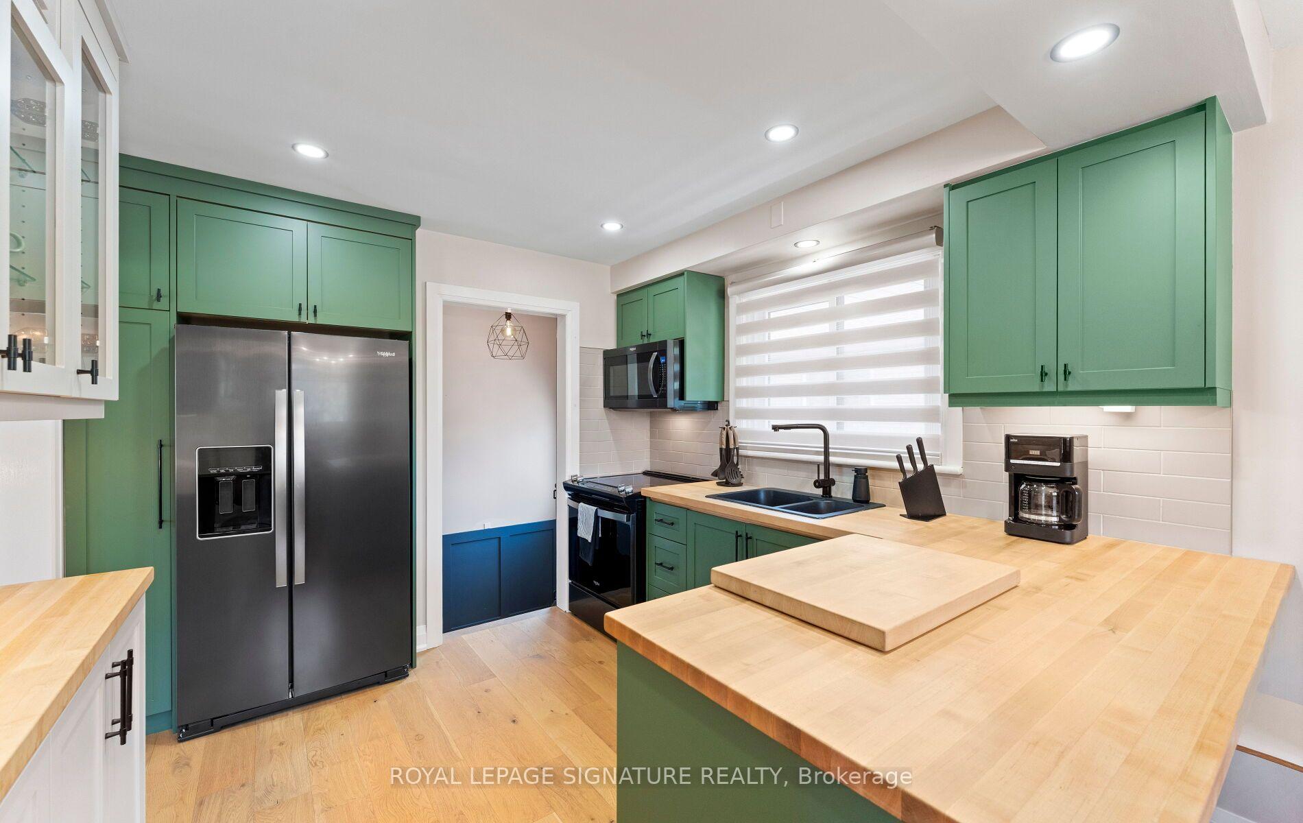 Photo 10 of 4 Algoma Crescent, Hamilton, Buchanan — HOMEH