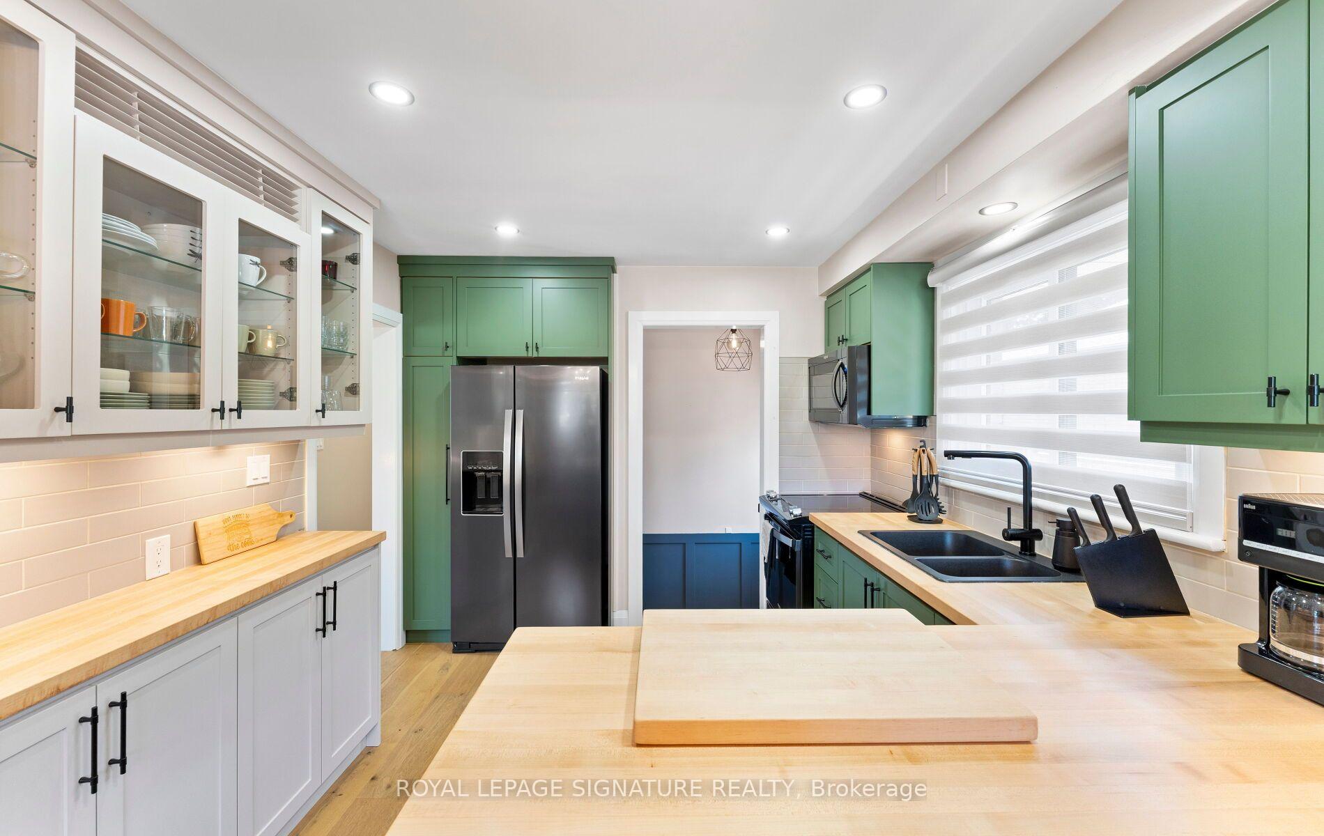 Photo 11 of 4 Algoma Crescent, Hamilton, Buchanan — HOMEH