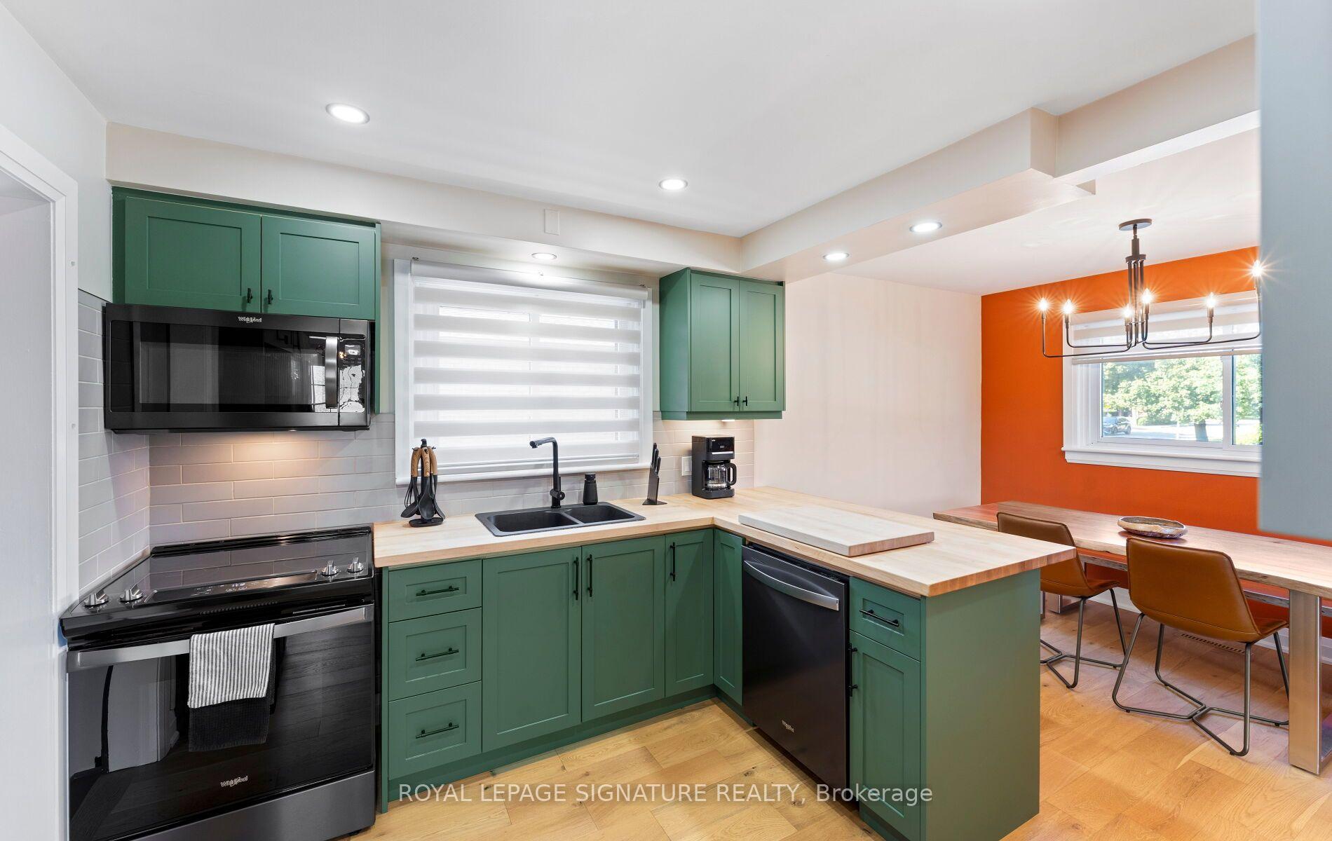 Photo 13 of 4 Algoma Crescent, Hamilton, Buchanan — HOMEH
