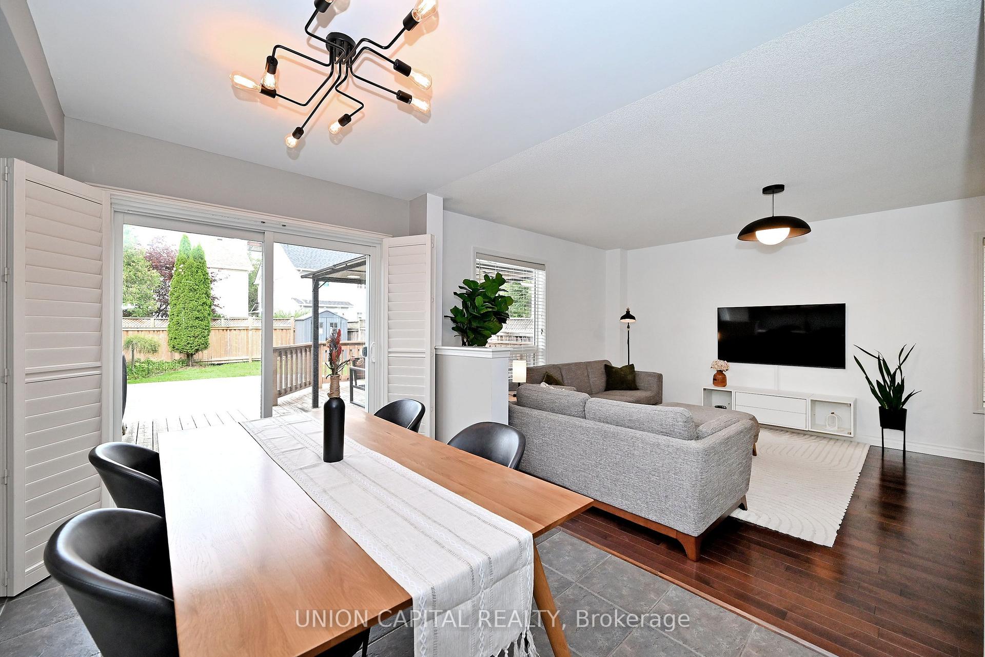 Photo 25 of 32 Regatta Crescent, Whitby, Port Whitby — HOMEH