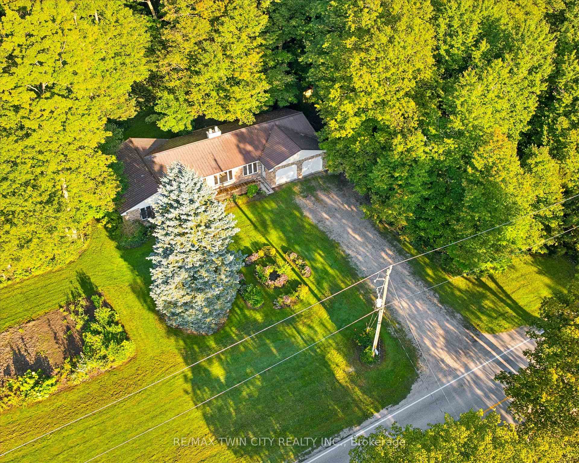 Photo 4 of 2018 Greenwood Hill Road, Wellesley — HOMEH