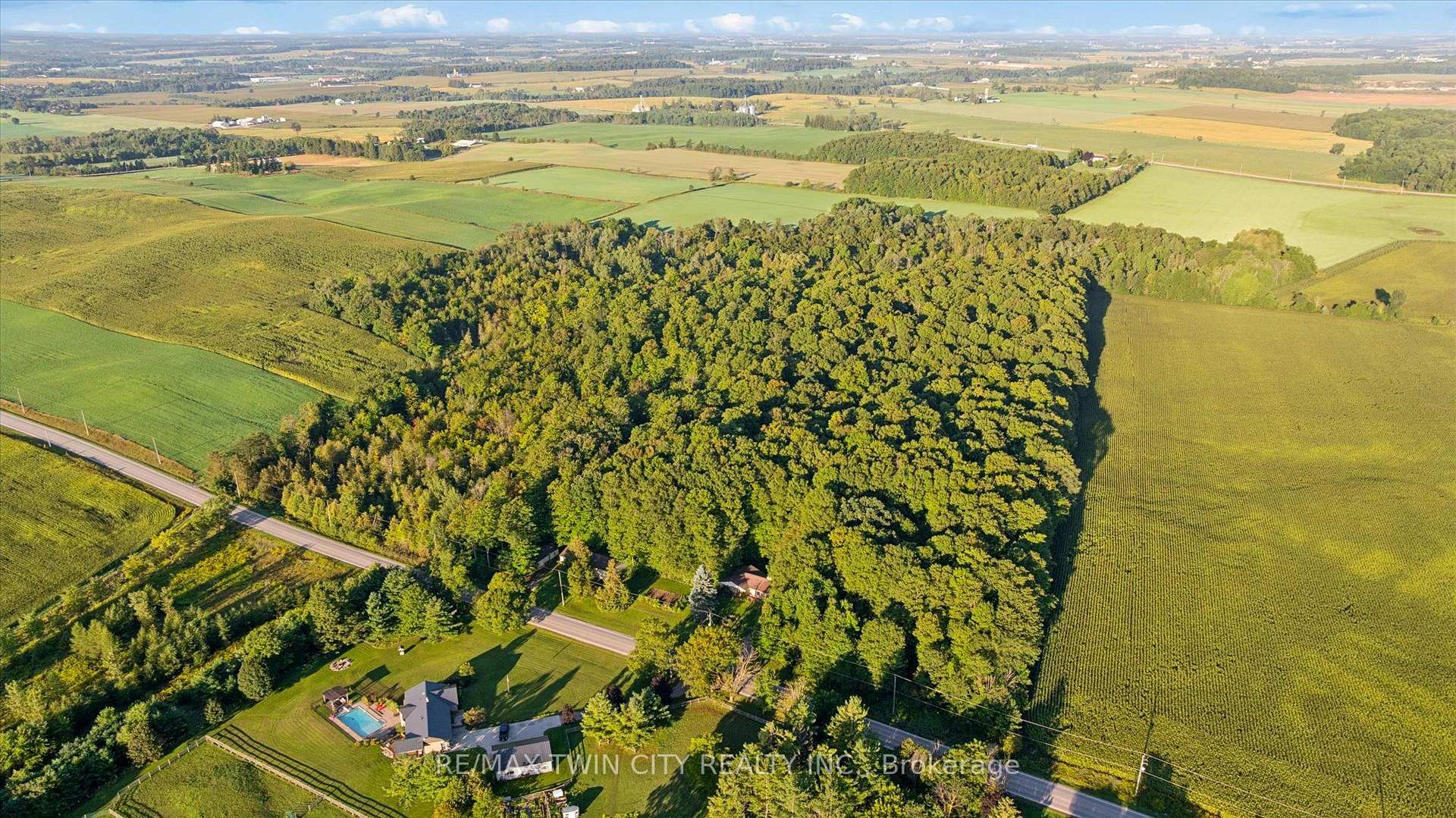 Photo 8 of 2018 Greenwood Hill Road, Wellesley — HOMEH