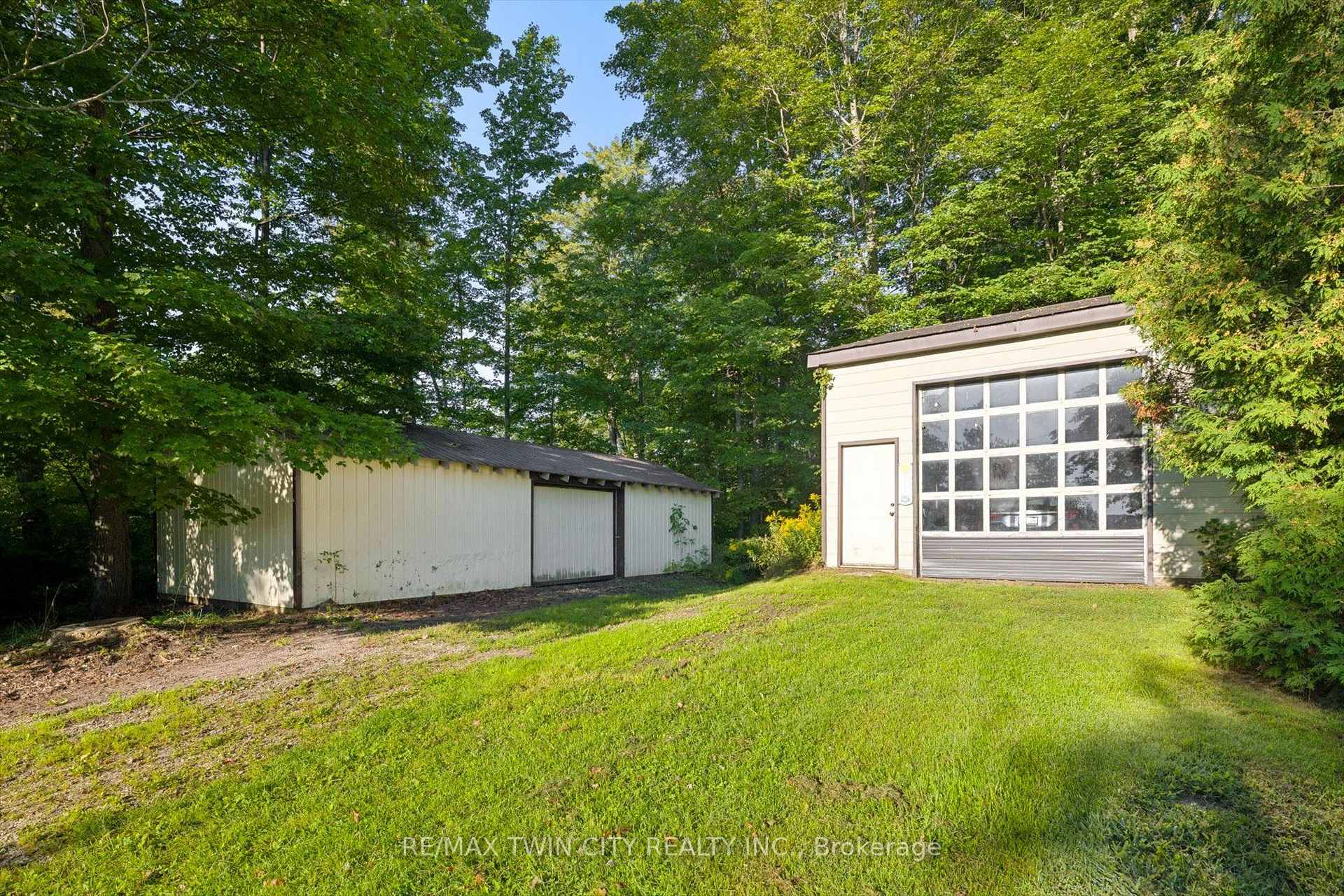 Photo 20 of 2018 Greenwood Hill Road, Wellesley — HOMEH