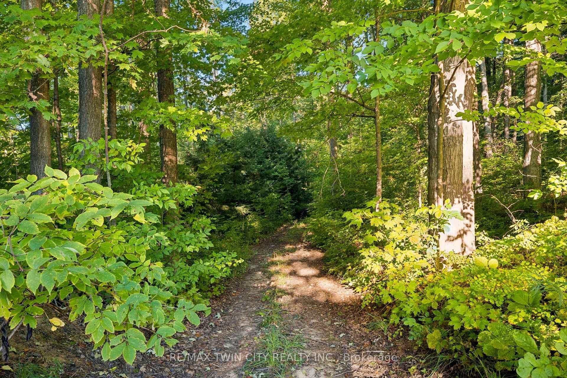 Photo 24 of 2018 Greenwood Hill Road, Wellesley — HOMEH