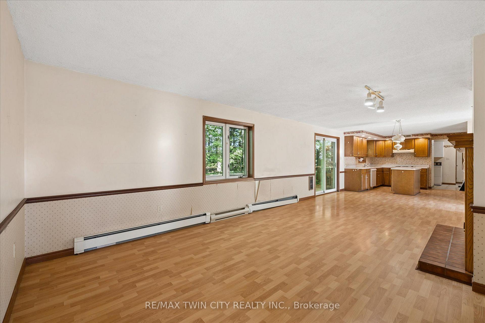 Photo 33 of 2018 Greenwood Hill Road, Wellesley — HOMEH