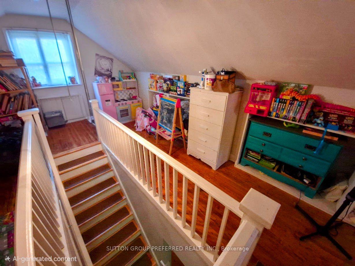 Photo 13 of 208 Linwood Street, London, East C — HOMEH