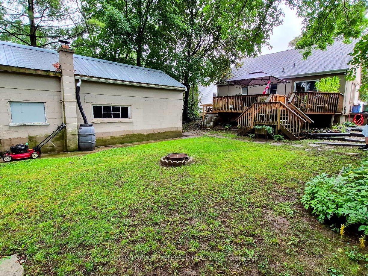 Photo 20 of 208 Linwood Street, London, East C — HOMEH
