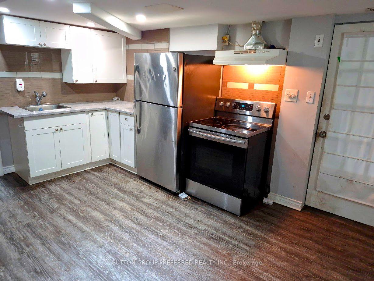 Photo 27 of 208 Linwood Street, London, East C — HOMEH