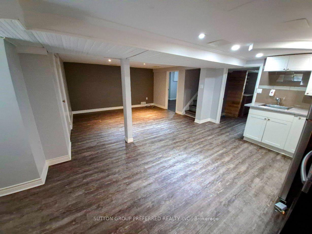 Photo 28 of 208 Linwood Street, London, East C — HOMEH