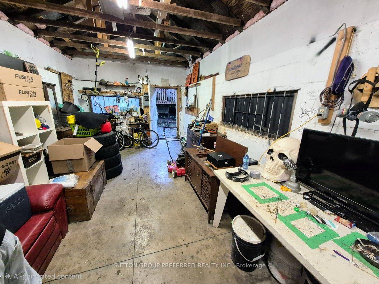 Photo 31 of 208 Linwood Street, London, East C — HOMEH
