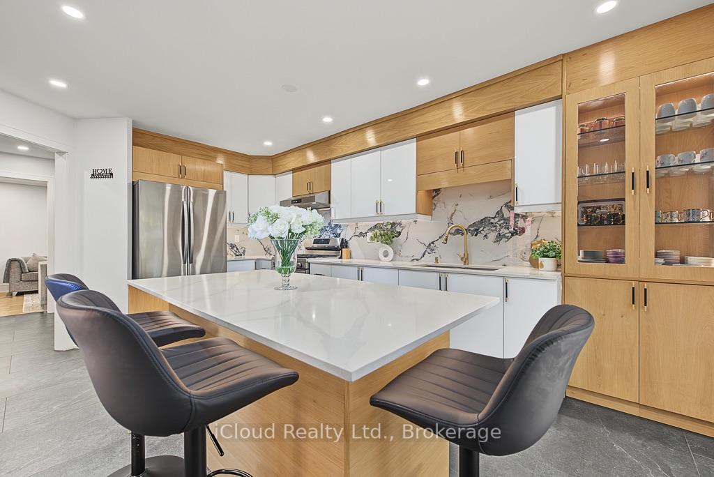 Photo 2 of 152 Clover Bloom Road, Brampton, Sandringham-Wellington — HOMEH