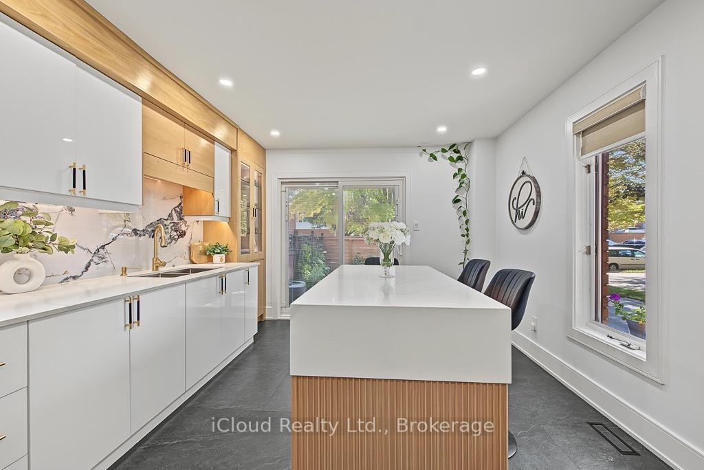 Photo 14 of 152 Clover Bloom Road, Brampton, Sandringham-Wellington — HOMEH