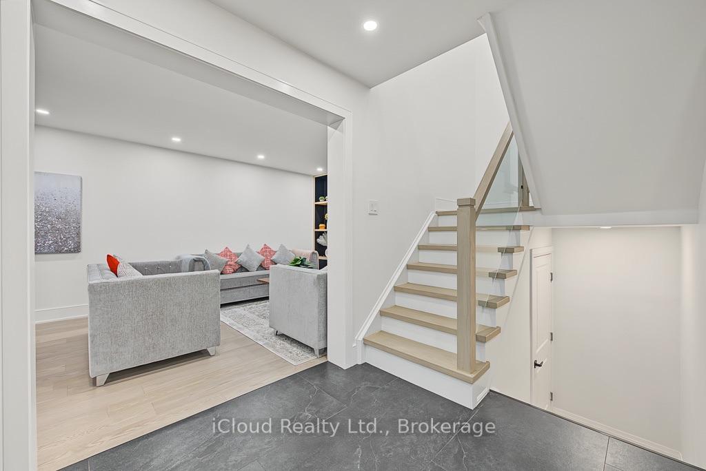 Photo 19 of 152 Clover Bloom Road, Brampton, Sandringham-Wellington — HOMEH