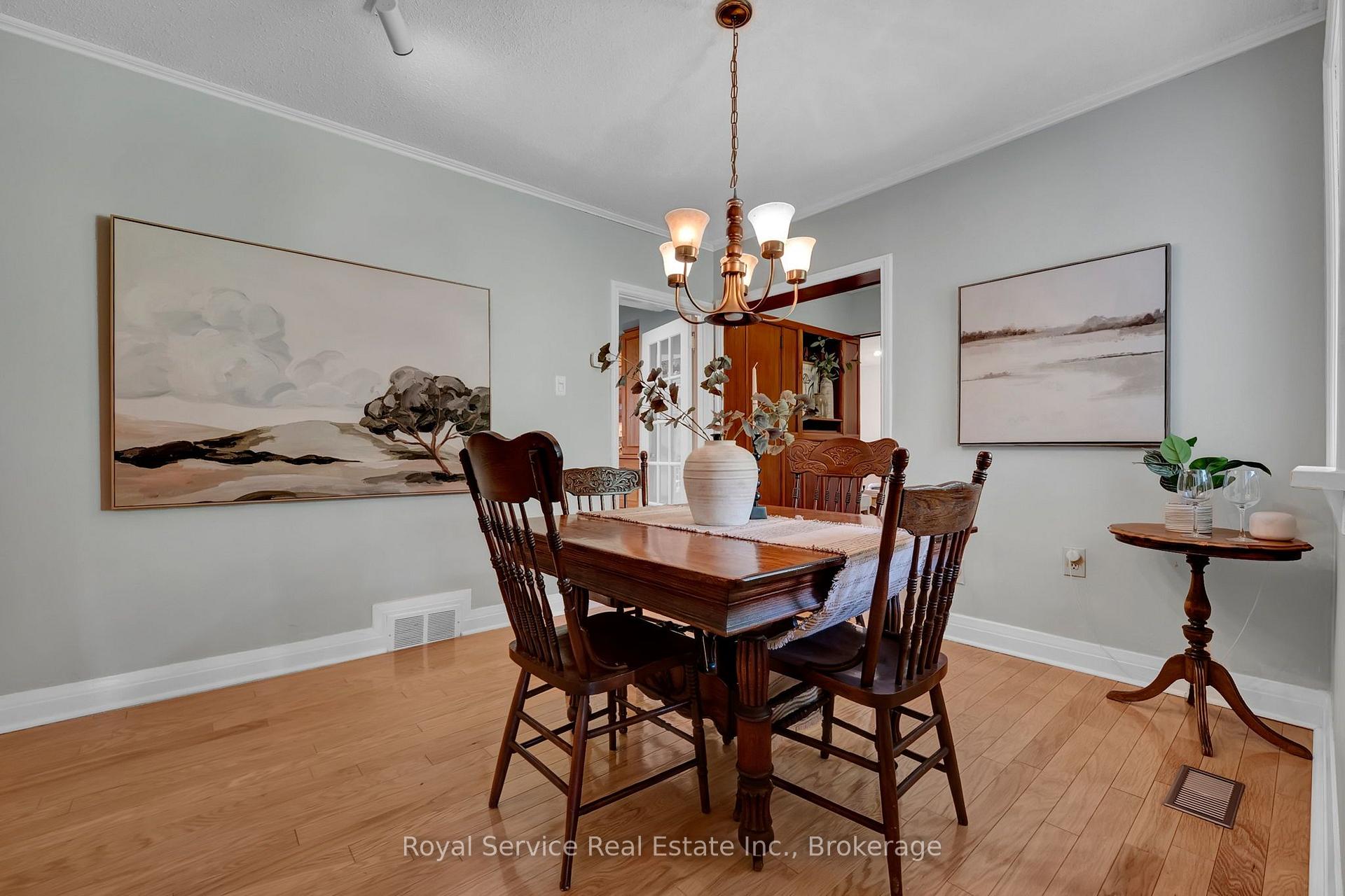 Photo 17 of 31 Duchess Street, Clarington, Orono — HOMEH