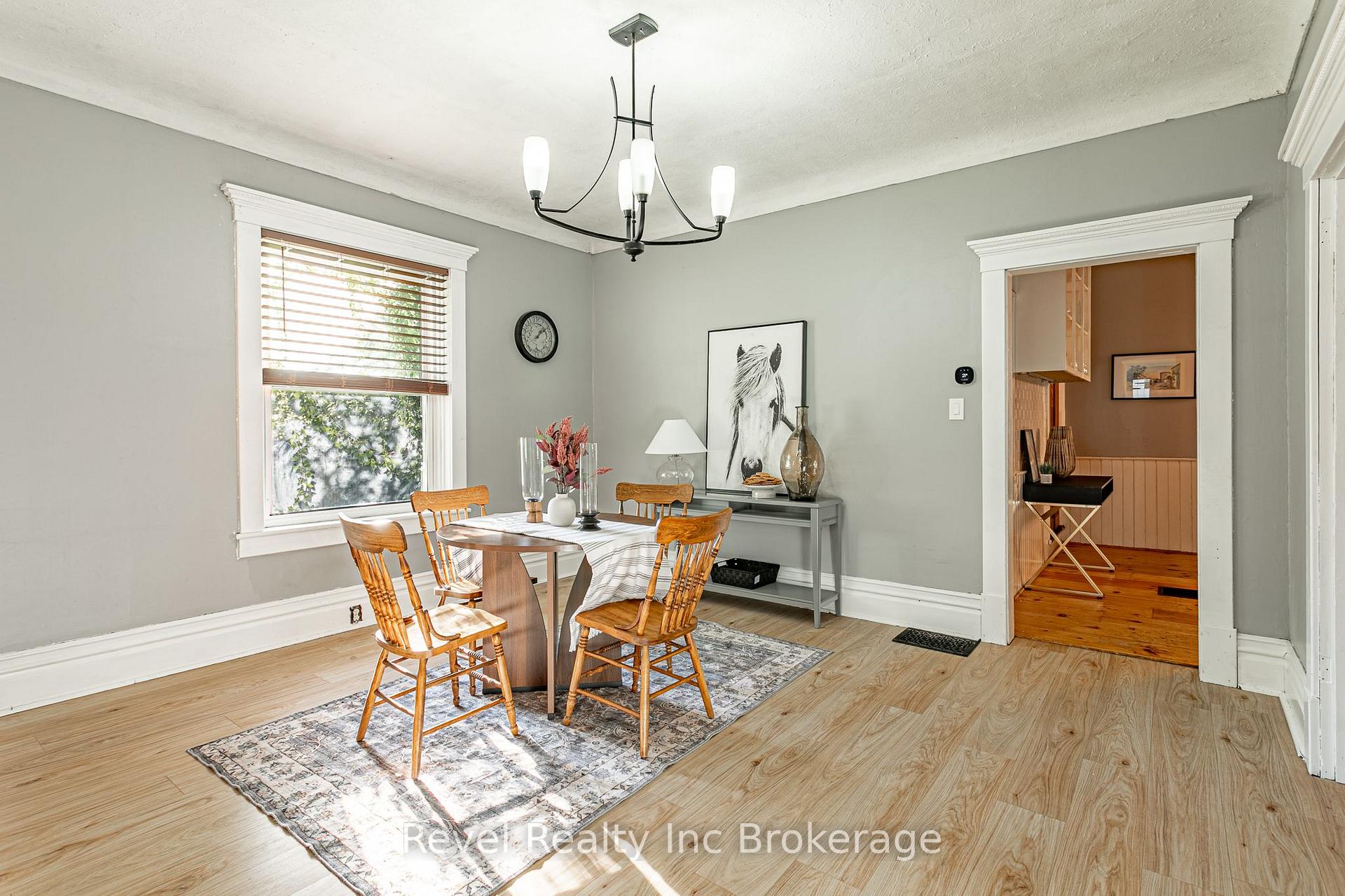 Photo 14 of 131 King Street E, Ingersoll, Ingersoll - South — HOMEH
