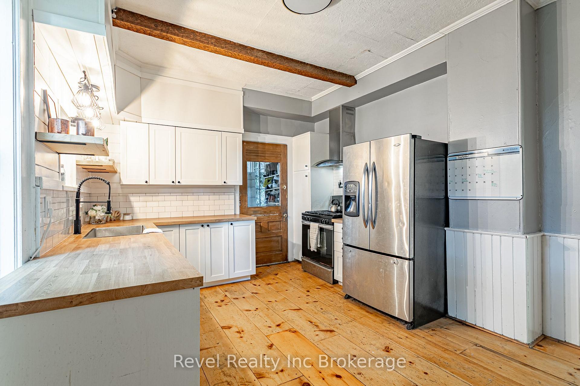 Photo 18 of 131 King Street E, Ingersoll, Ingersoll - South — HOMEH